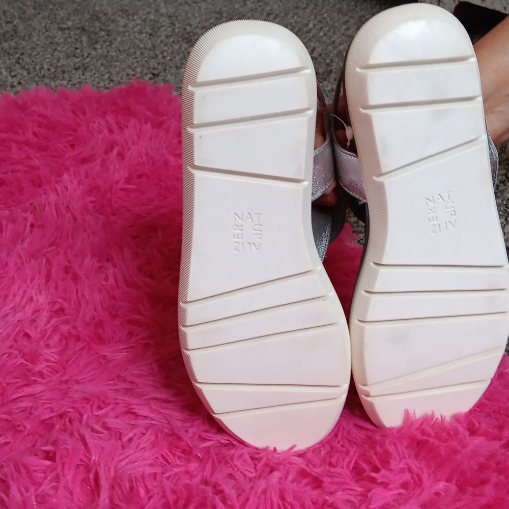 Shoes - Picture 3 of 3
